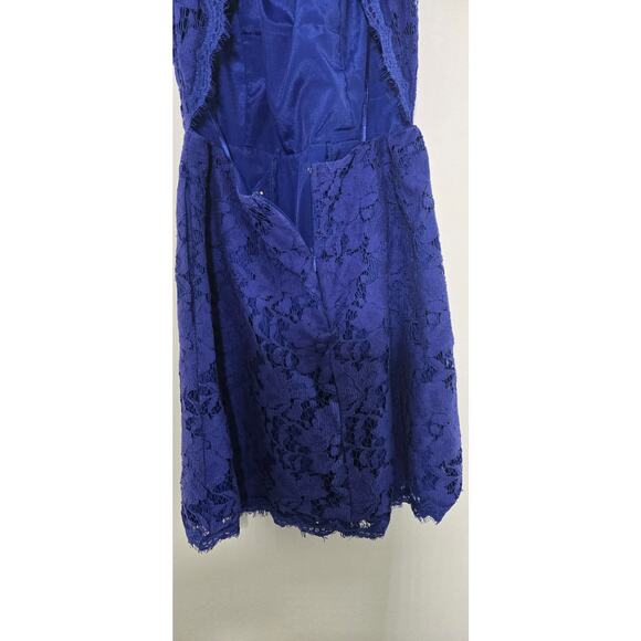 Womens Signature 8 cobalt blue lace dress. Size small - Picture 6 of 8